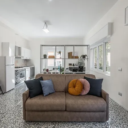 Altalena Sulla Piazza Apartment