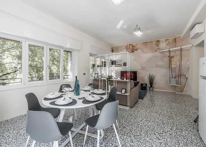 Altalena Sulla Piazza, Un Affaccio D'eccezione Apartment Modena